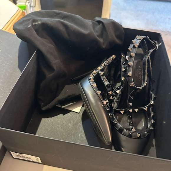 Womens size 36 (US 6) Valentino heels - Picture 9 of 11